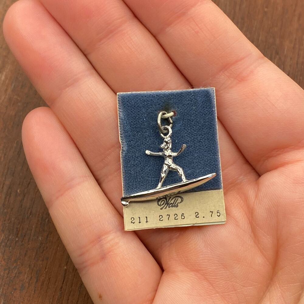 Vintage Wells 925 Sterling Silver Surfer Wave Rider Ocean Pendant Bracelet Charm